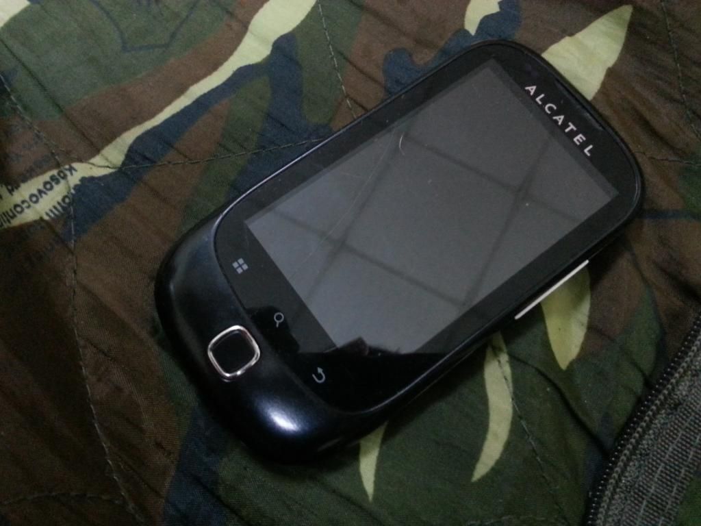 bán iphone4 lock (gọi được)+ s3 cdma ram 2G + alcatel 2sim 2 sóng phát wifi được - 3