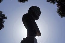Buenos Aires, Argentina (2014) | A statue in the Recoleta cemetery, a famous dead people village!