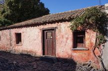 Colonia del Sacramento, Uruguay (2014) | Old house in Colonia. It couldn't be a more beautiful day when I visited Colonia, sunny no cloud blue sky. It totally boosted the already beautiful colors of the town to another level.