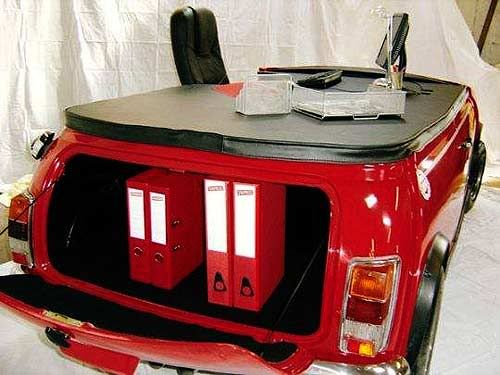 02_mini_cooper_desk.jpg