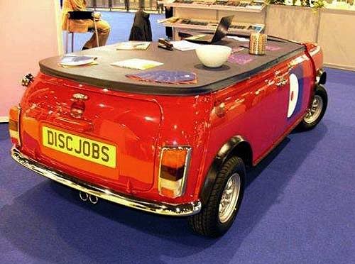 09_mini_cooper_desk.jpg