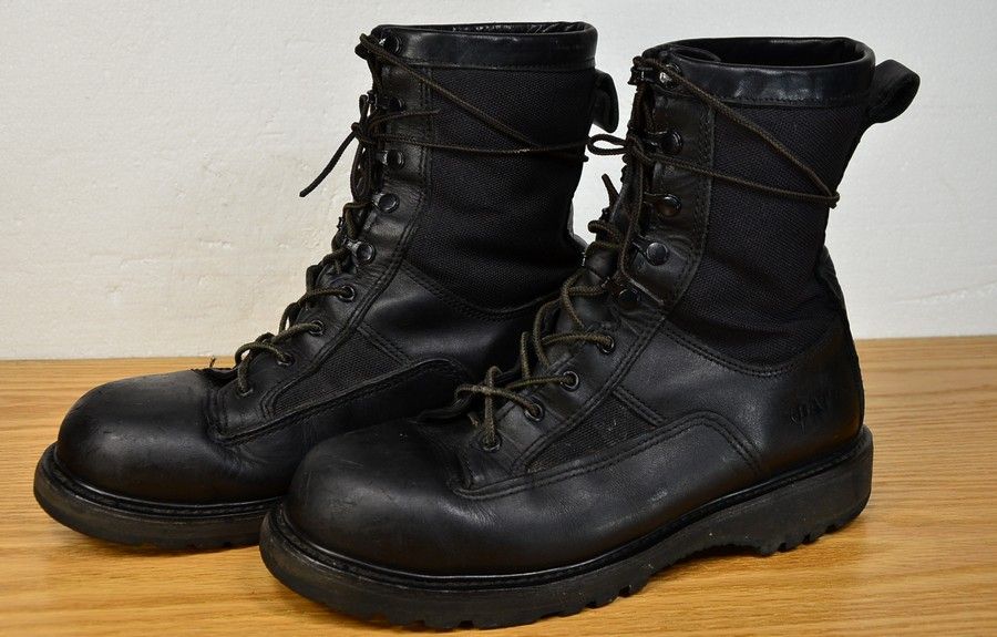 bates uniform footwear vibram